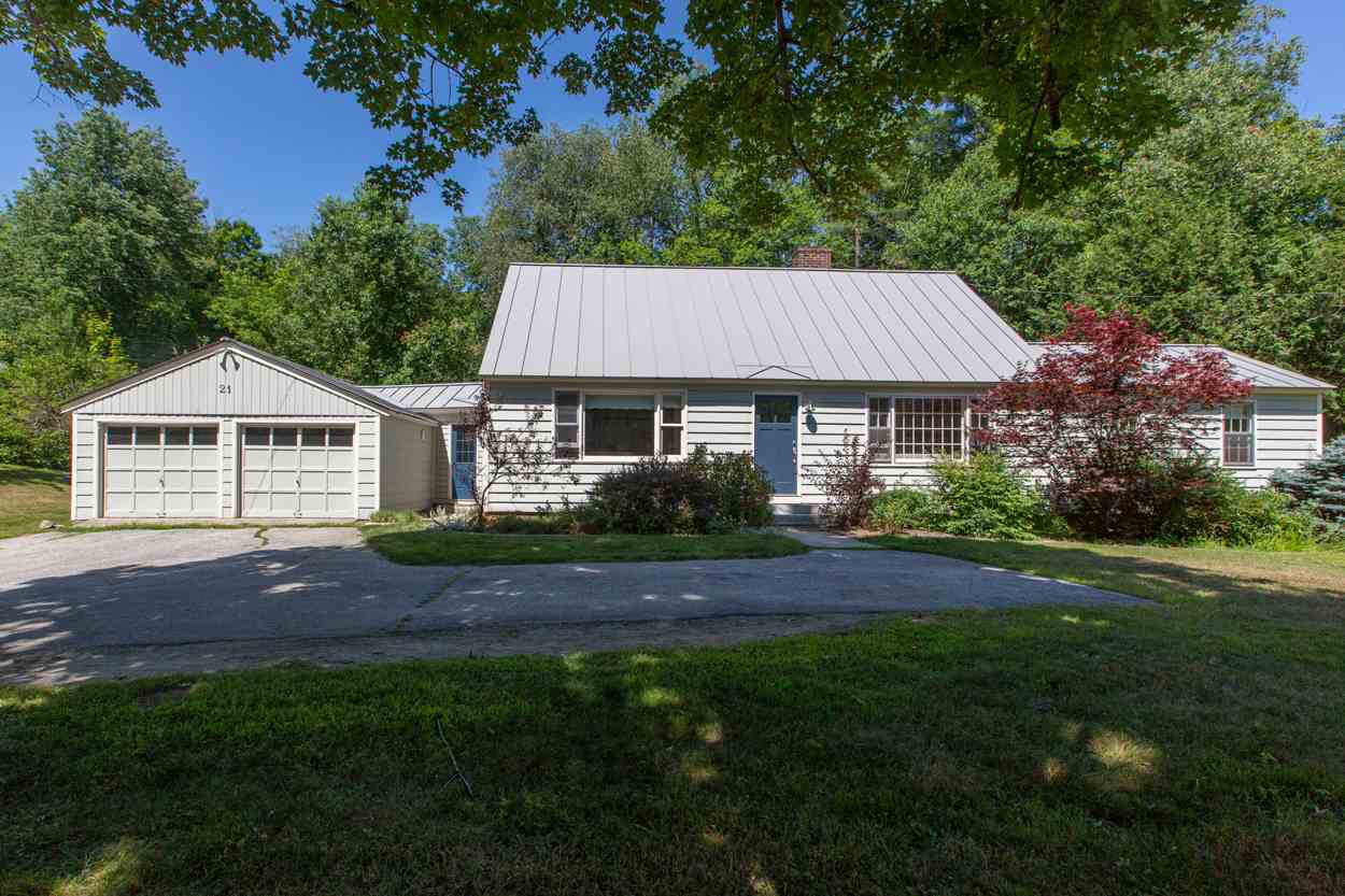 21 Goose Hole Road New London, NH 03257 - Photo 2 of 40 Gallery Image 2