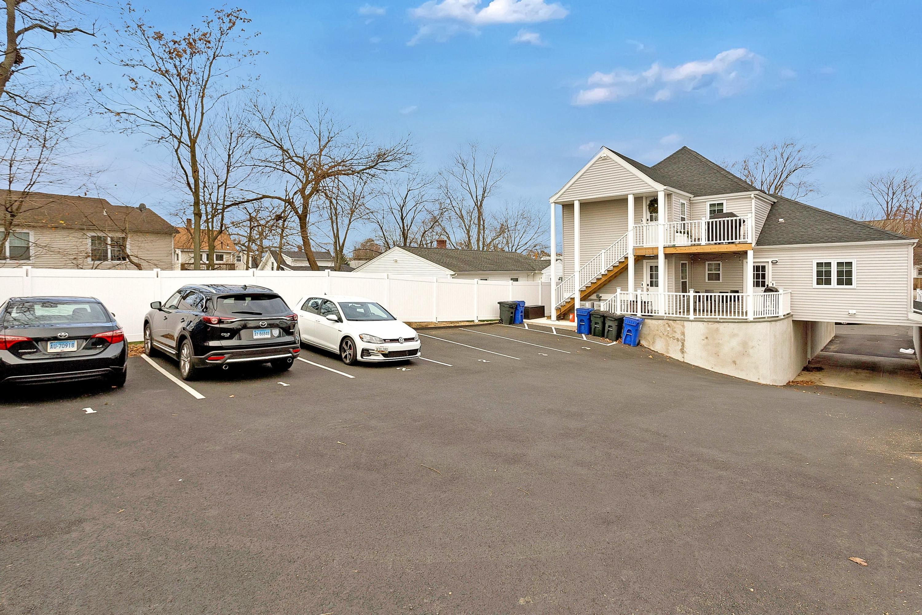 4 Lorena Street Norwalk, CT 06855 - Photo 7 of 24 007-369272-_MG_4920_9685402