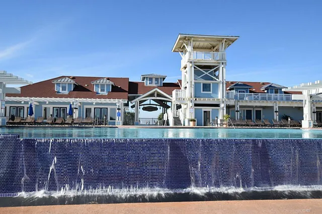 $500,000 | 4231 Pointe W Drive, Unit 103, Galveston, TX 77554