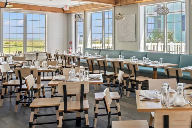 $500,000 | 4231 Pointe W Drive, Unit 103, Galveston, TX 77554