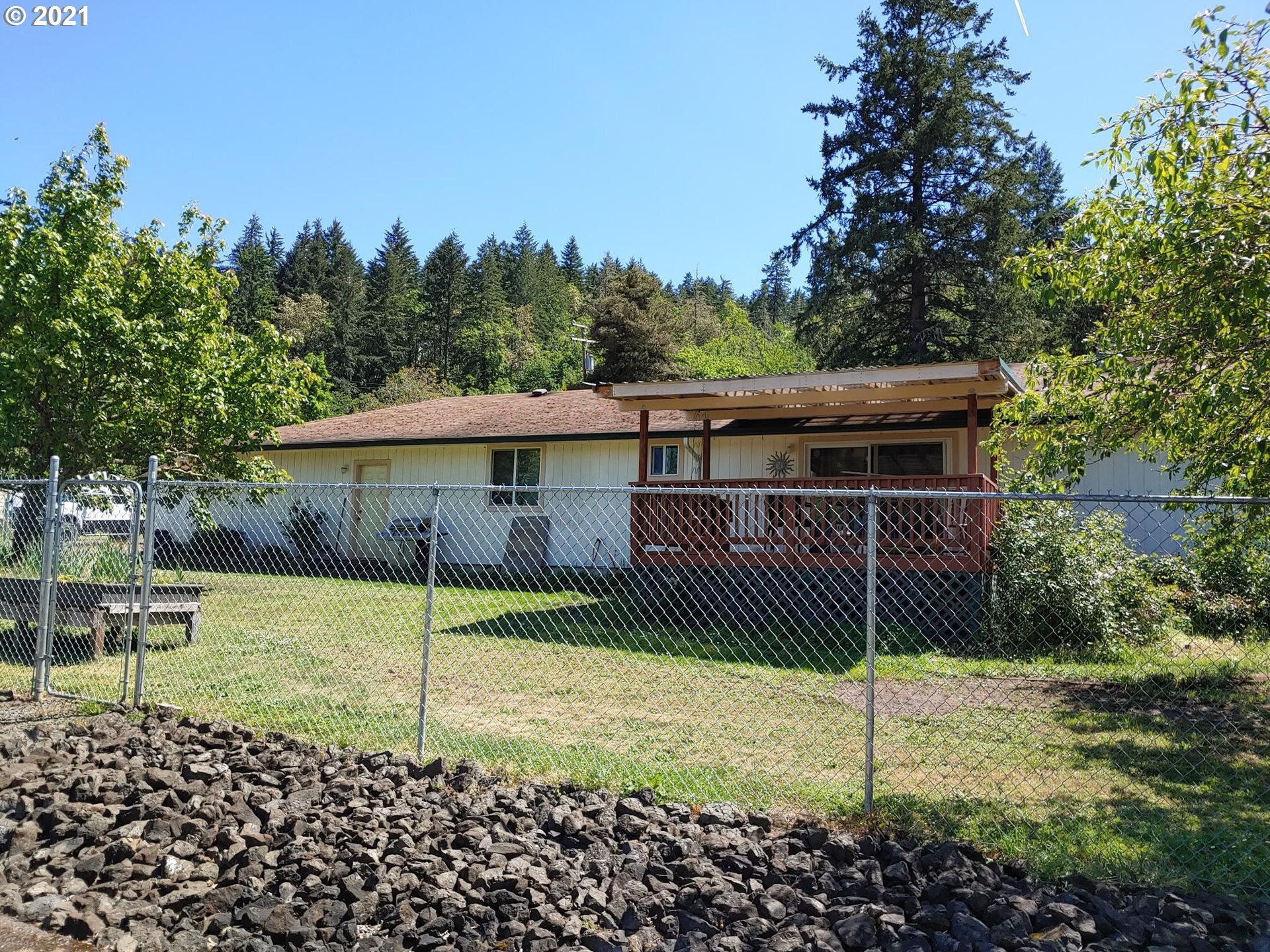 1229 South Side Road Sutherlin, OR 97479 - Photo 4 of 21