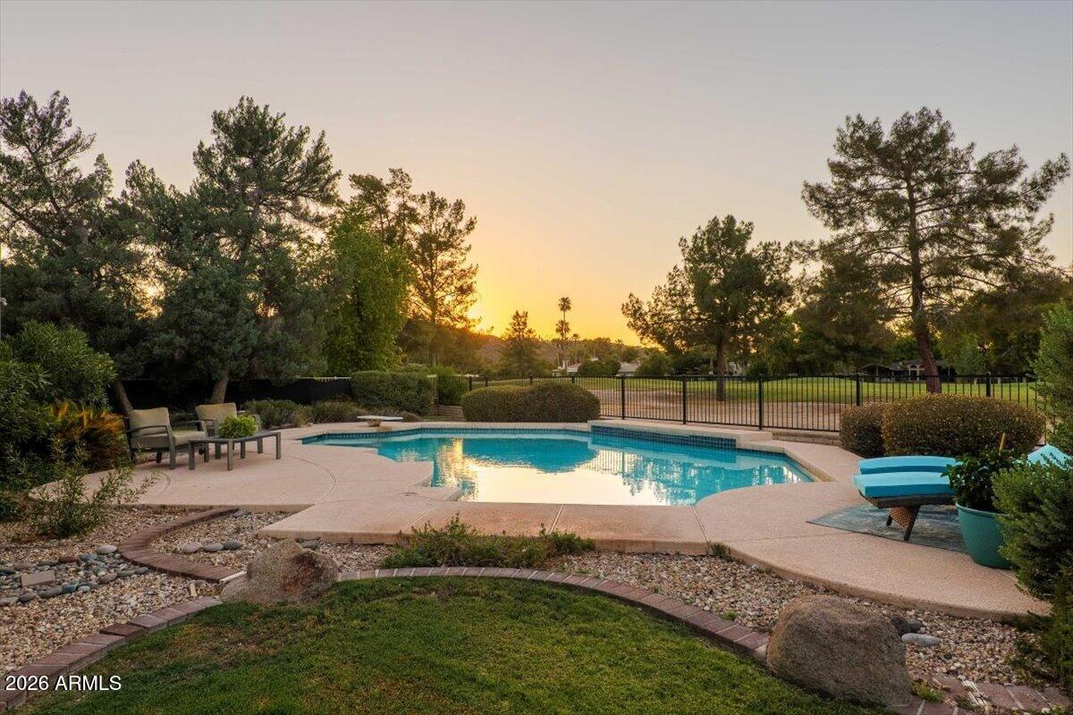 120 West Southern Hills Road Phoenix, AZ 85023 - Photo 4 of 67 Backyard View