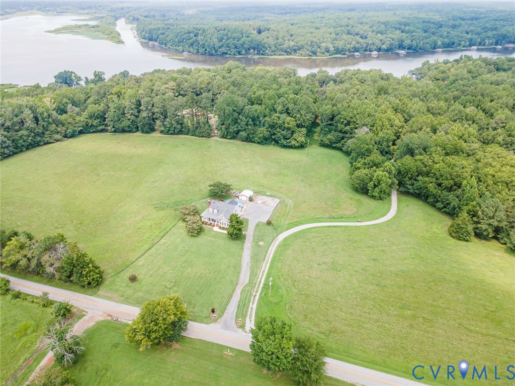 827 Sutherland Road Church Road, VA 23833 - Photo 44 of 51 Expansive property featuring a single-story reside