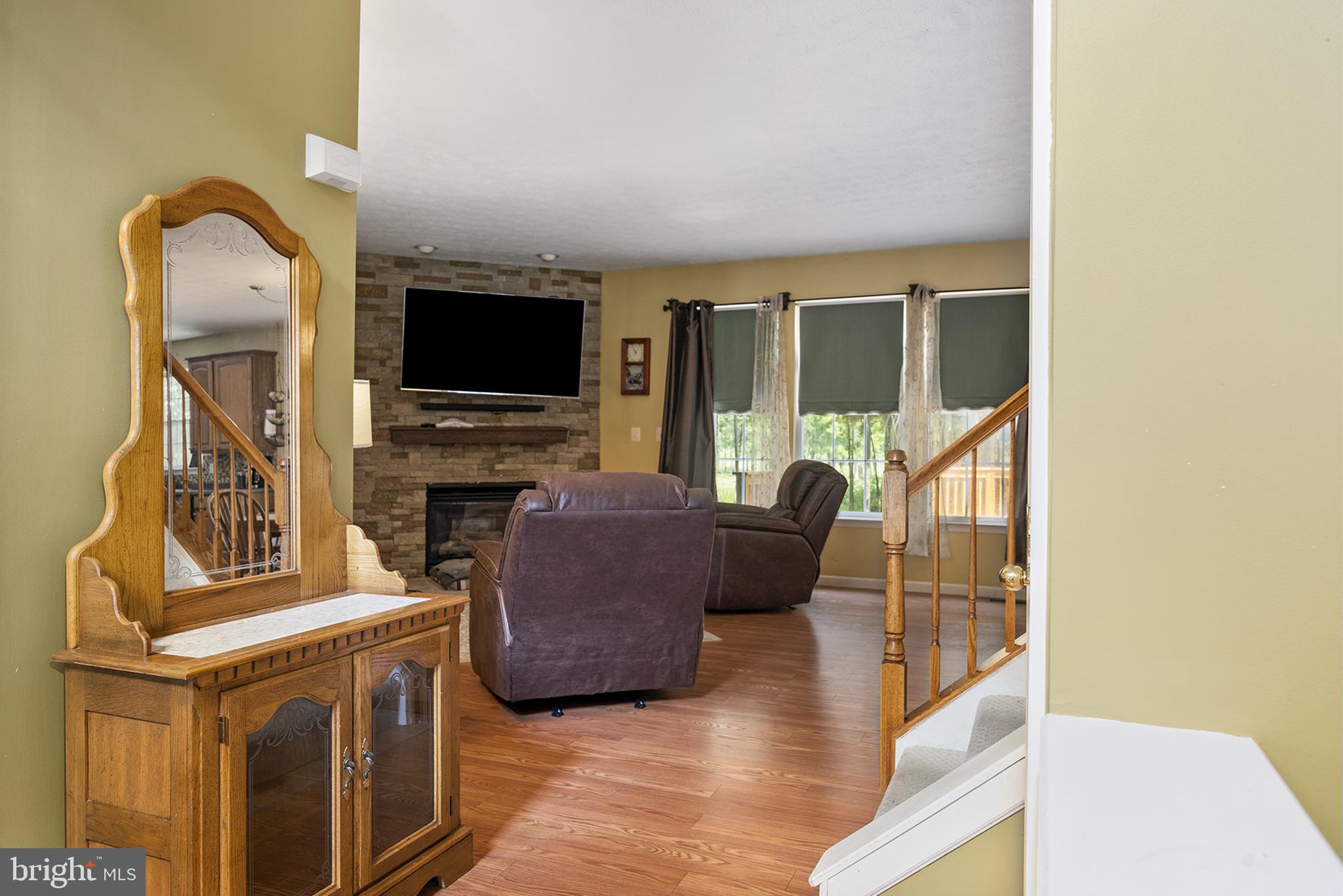 104 Patton Way Elkton, MD 21921 - Photo 7 of 34 FOYER OPEN TO FAMILY ROOM