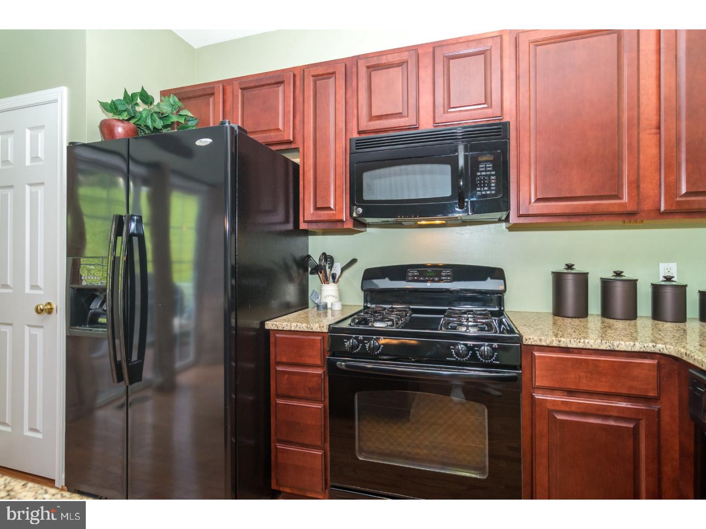 2780 Shelburne Road Downingtown, PA 19335 - Photo 7 of 22 Kitchen