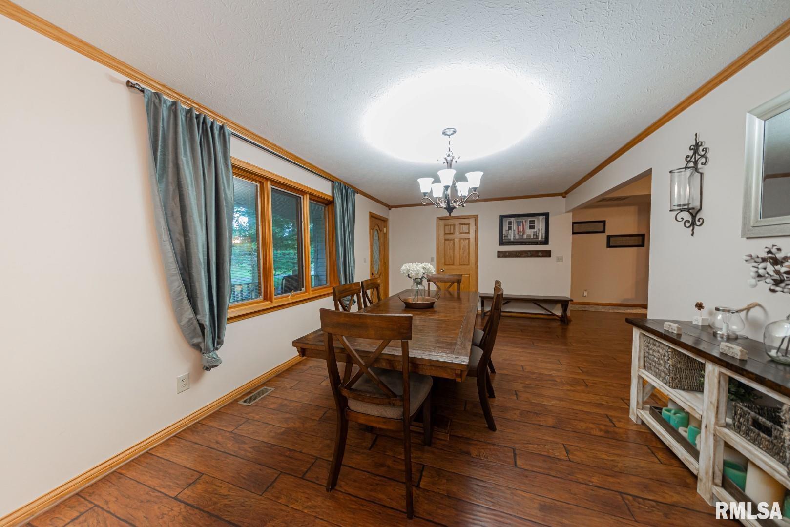 2006 Buckley Road Marion, IL 62959 - Photo 18 of 40 Gallery Image 18