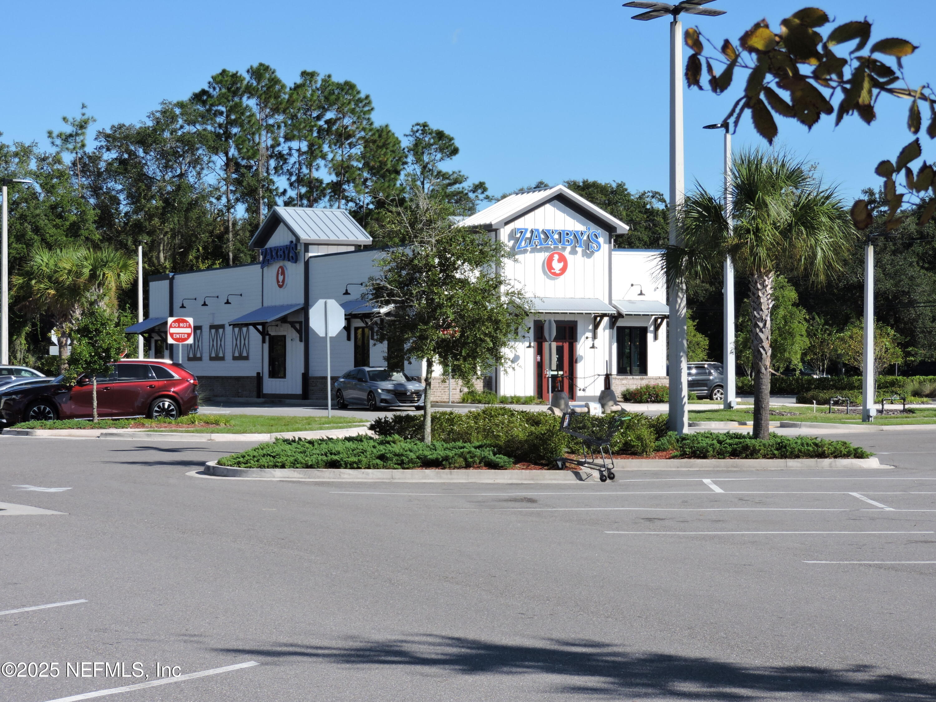 2955 New Berlin Road Jacksonville, FL 32226 - Photo 34 of 35 a view of a brick building with a large windows