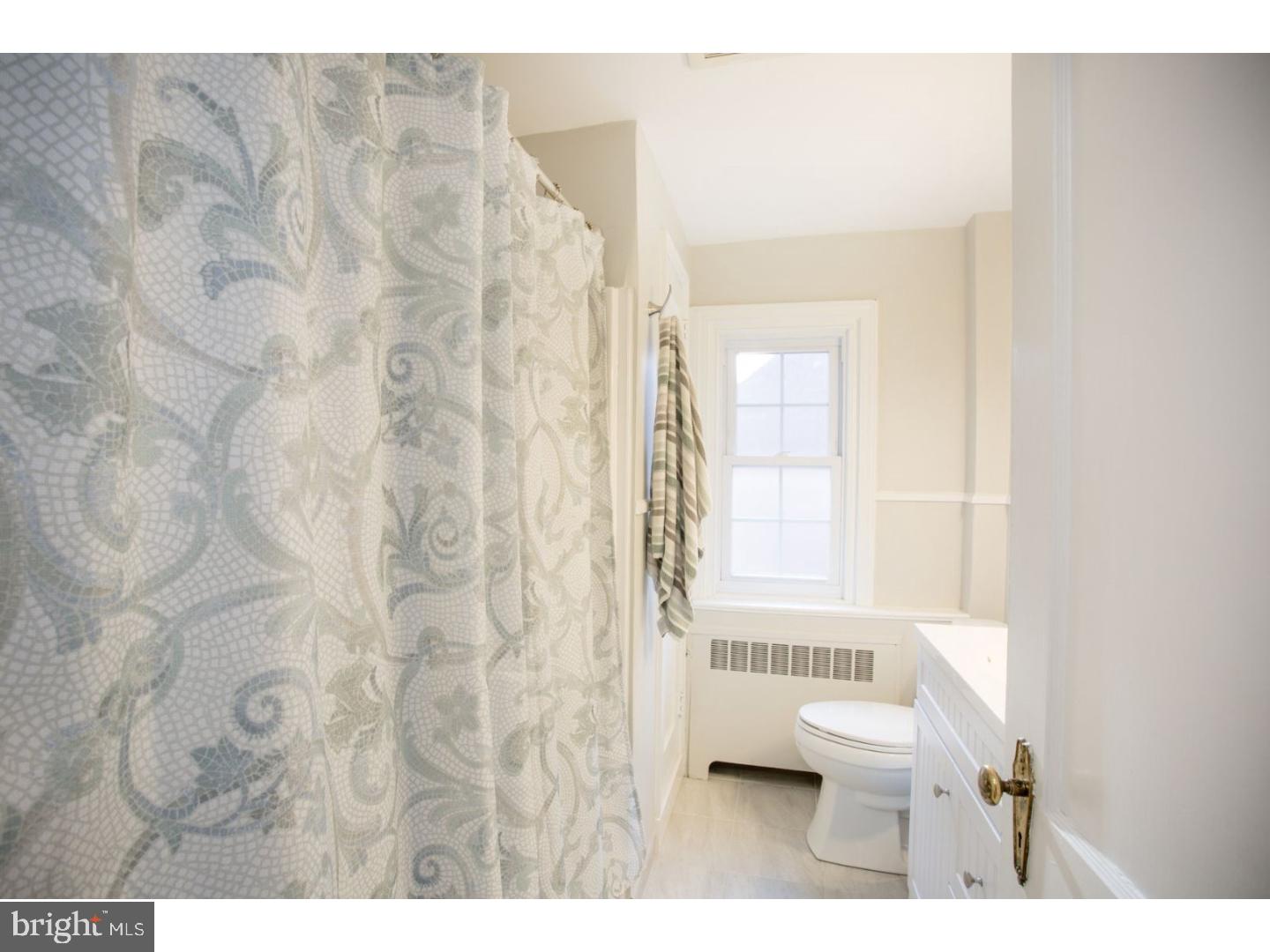 410 Longfellow Road Wyncote, PA 19095 - Photo 23 of 25 Bathroom