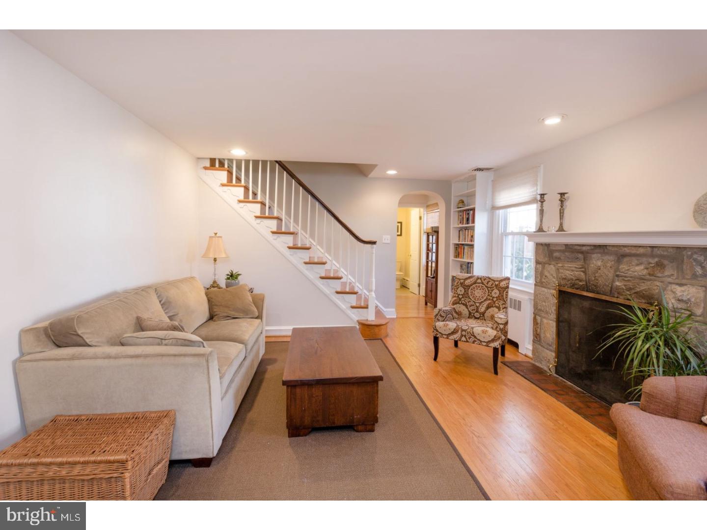 410 Longfellow Road Wyncote, PA 19095 - Photo 6 of 25 Living Room