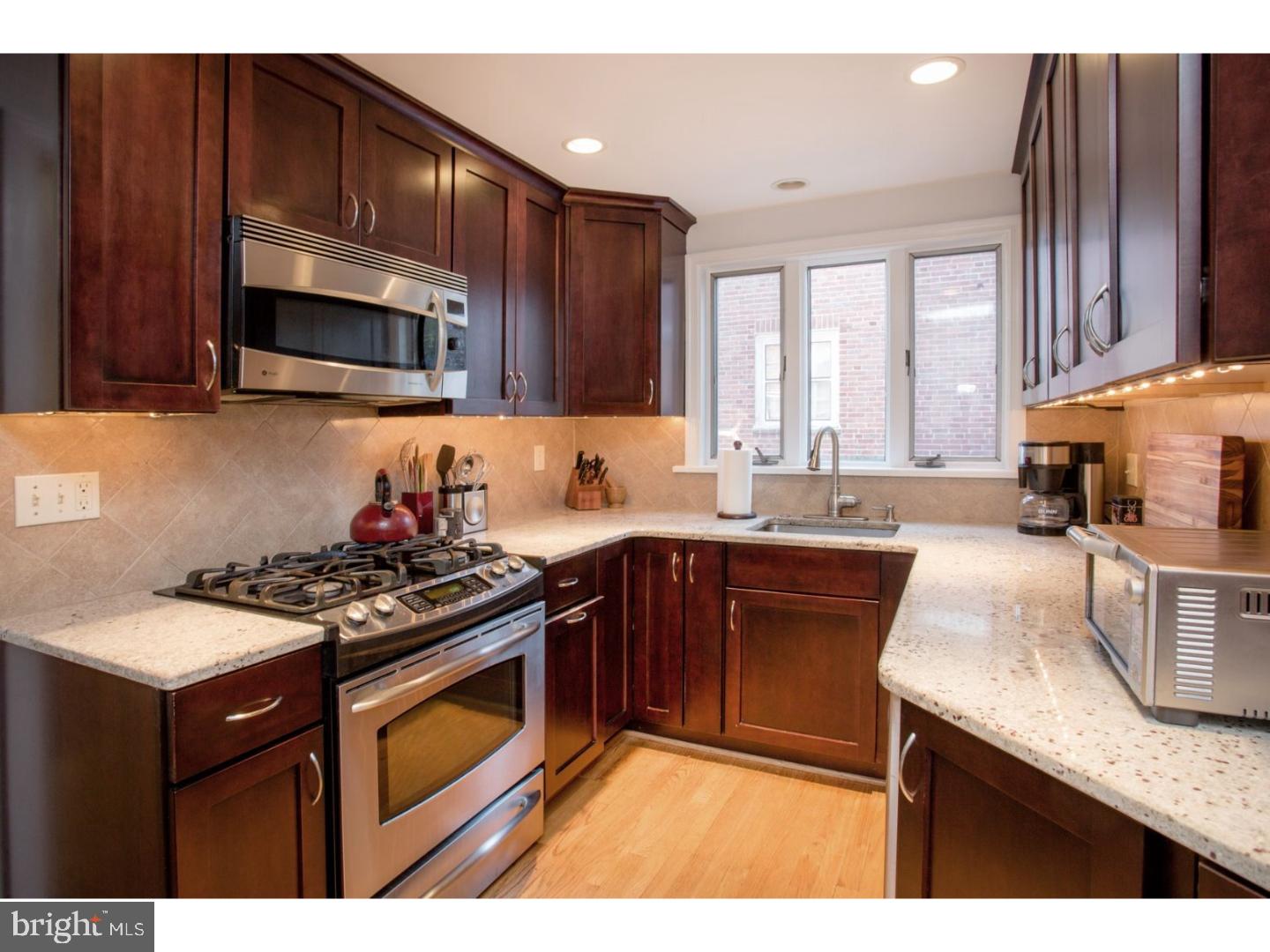 410 Longfellow Road Wyncote, PA 19095 - Photo 9 of 25 Kitchen