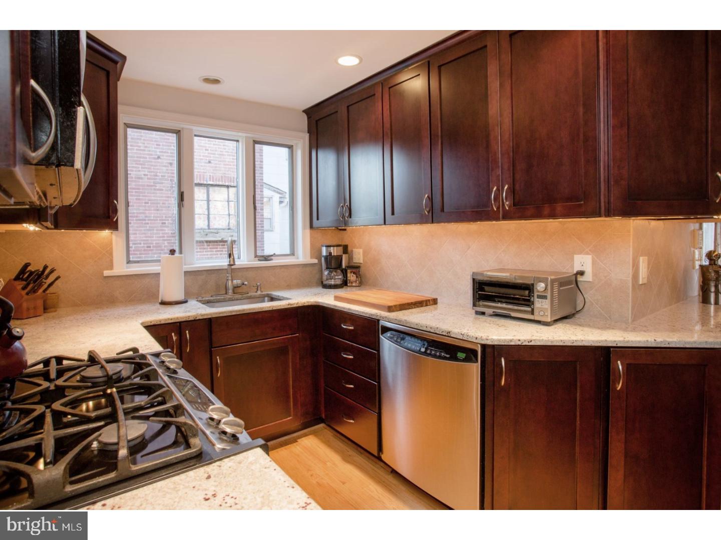 410 Longfellow Road Wyncote, PA 19095 - Photo 10 of 25 Kitchen