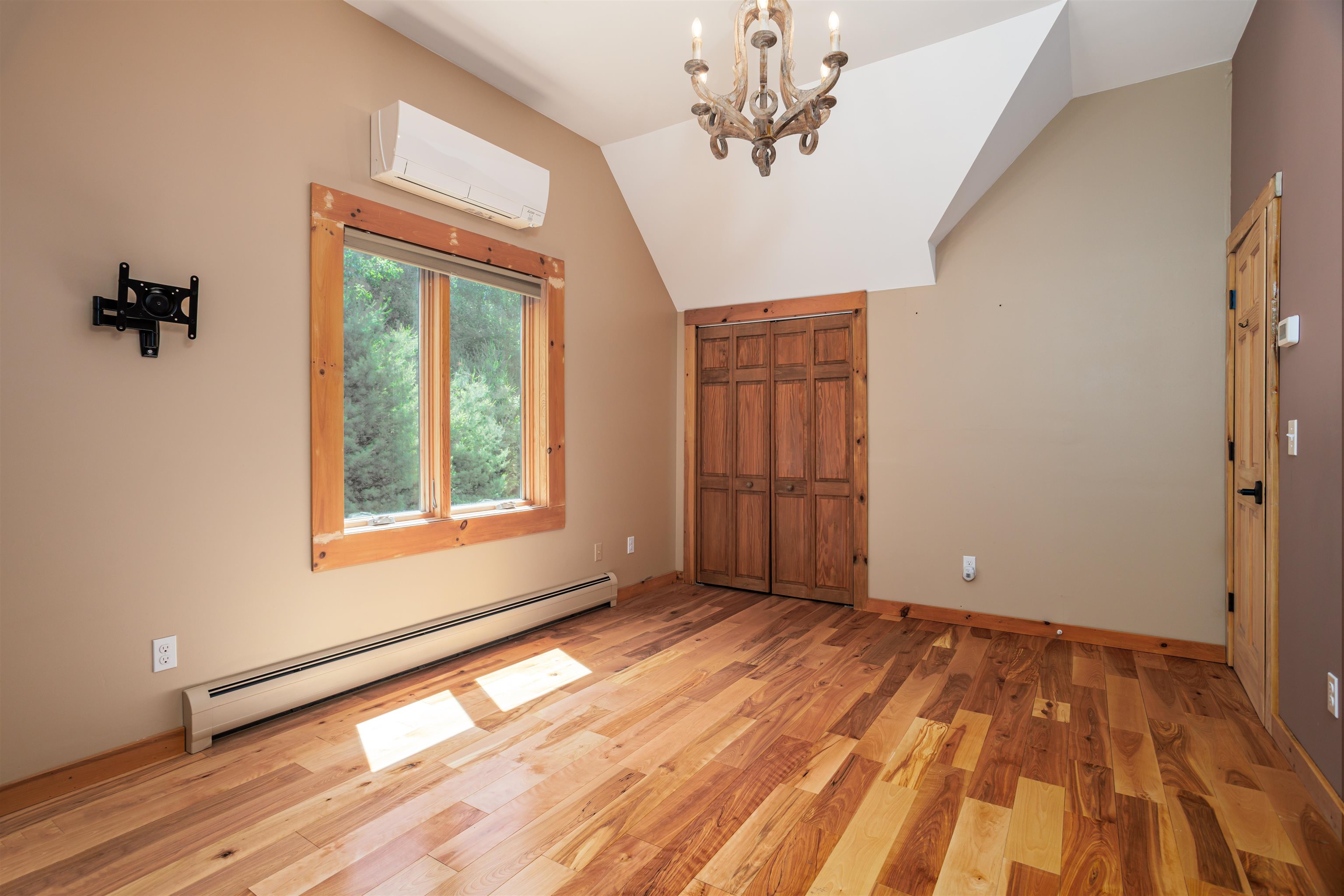 198 East Hill Road Wardsboro, VT 05355 - Photo 20 of 37