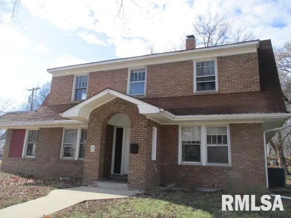 $65,000 | 324 North Charles Street, Macomb, IL 61455