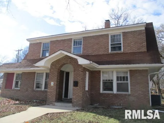 $65,000 | 324 North Charles Street, Macomb, IL 61455