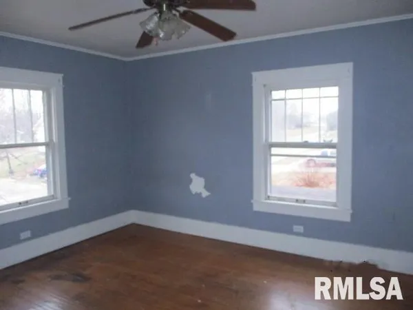 $65,000 | 324 North Charles Street, Macomb, IL 61455