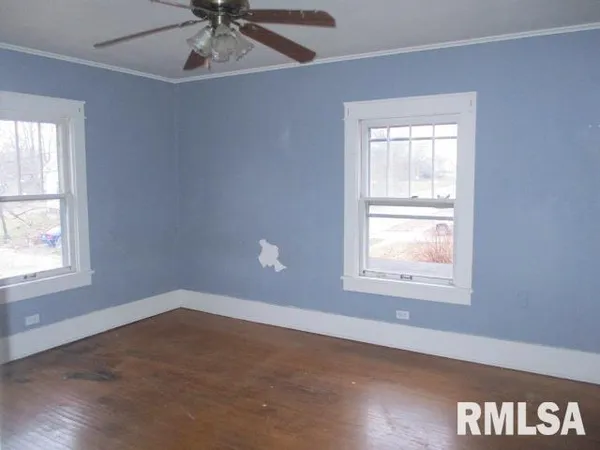 $65,000 | 324 North Charles Street, Macomb, IL 61455