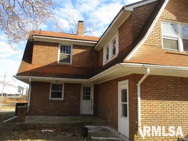 $65,000 | 324 North Charles Street, Macomb, IL 61455