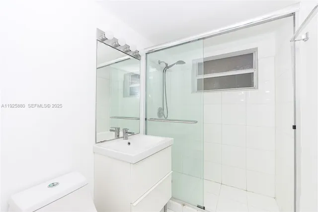 $1,500 | 6944 Byron Avenue, Unit 6, Miami Beach, FL 33141