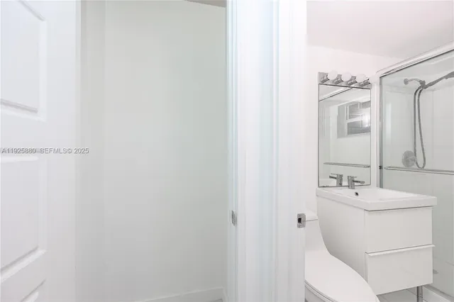 $1,500 | 6944 Byron Avenue, Unit 6, Miami Beach, FL 33141