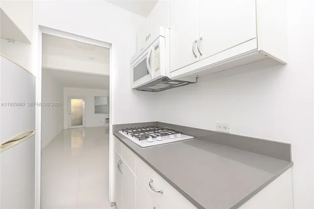 $1,500 | 6944 Byron Avenue, Unit 6, Miami Beach, FL 33141