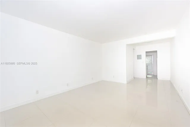 $1,500 | 6944 Byron Avenue, Unit 6, Miami Beach, FL 33141