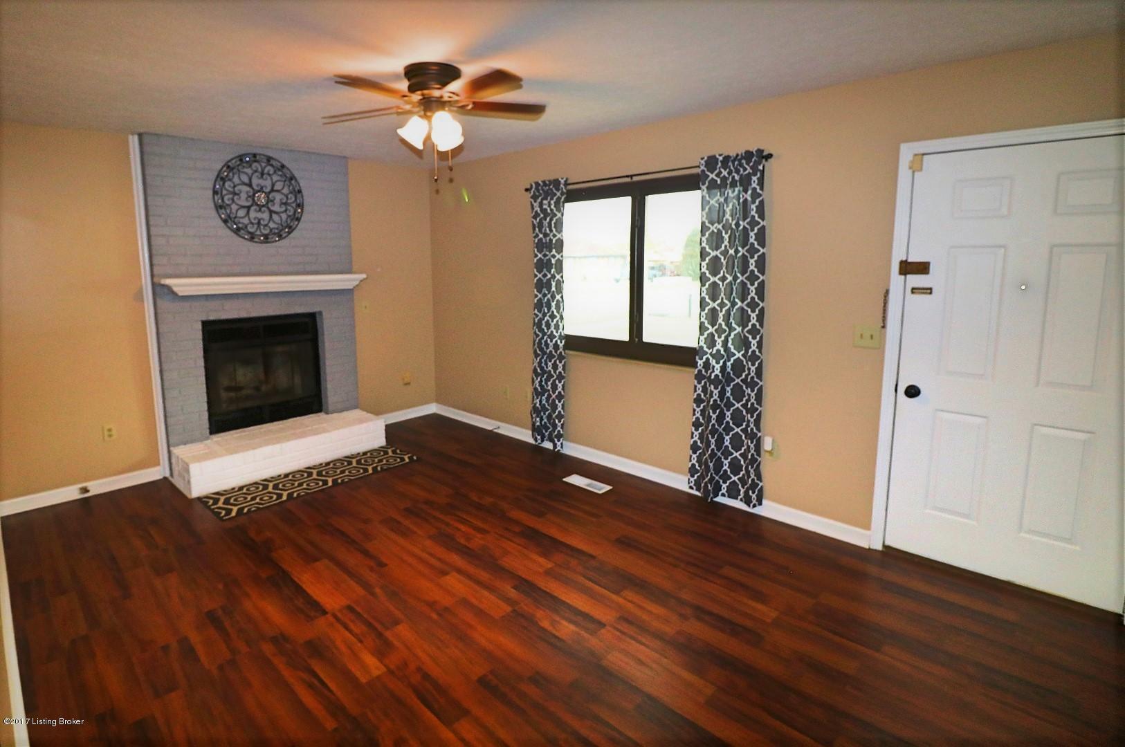1504 West Elm Road Radcliff, KY 40160 - Photo 9 of 35 Living Room a