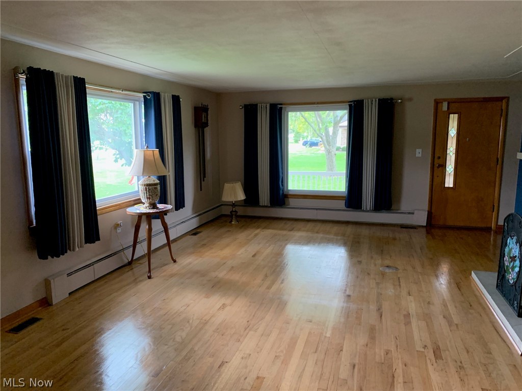 47564 Middle Ridge Road Amherst, OH 44001 - Photo 8 of 14