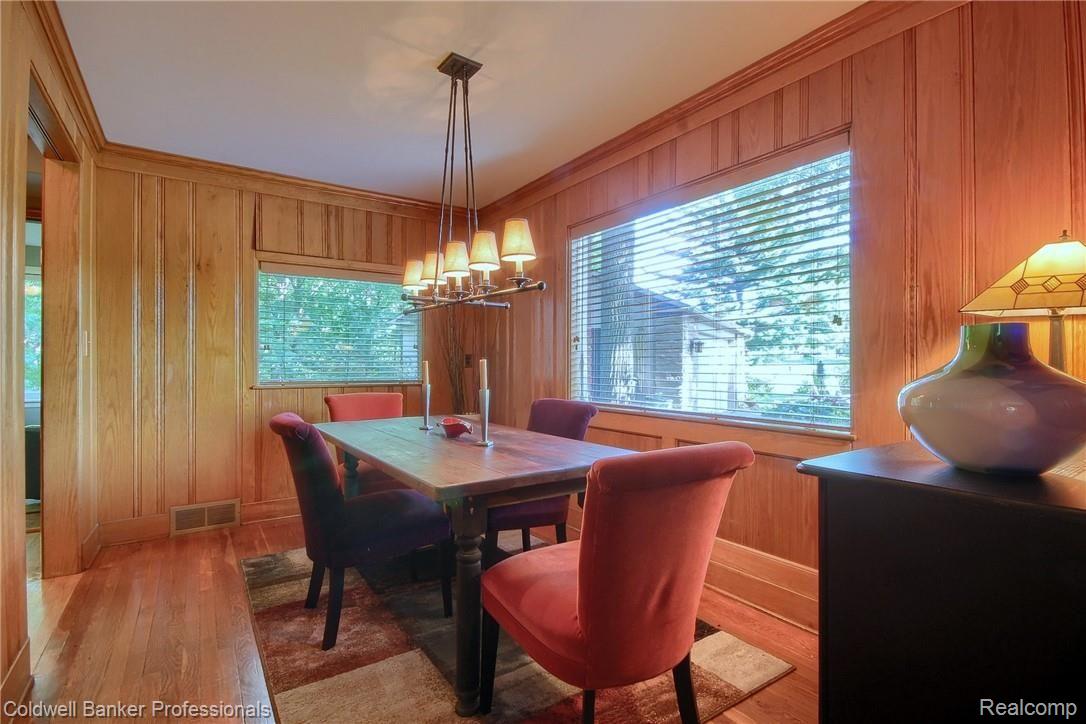 3900 Napier Road Canton, MI 48187 - Photo 11 of 28 011-Dining_Room.jpg