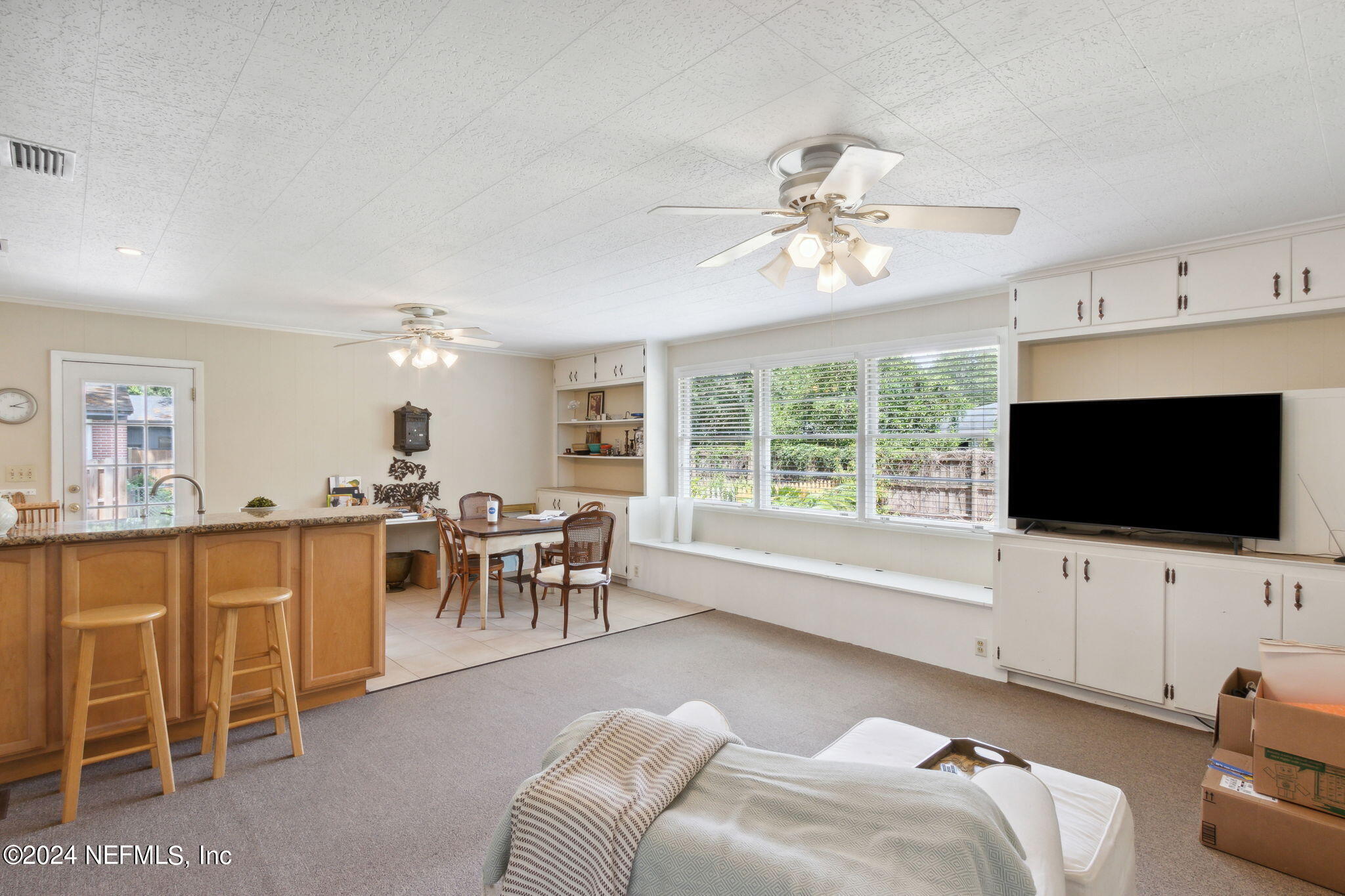 4692 Nottingham Road Jacksonville, FL 32210 - Photo 18 of 63 Family Room