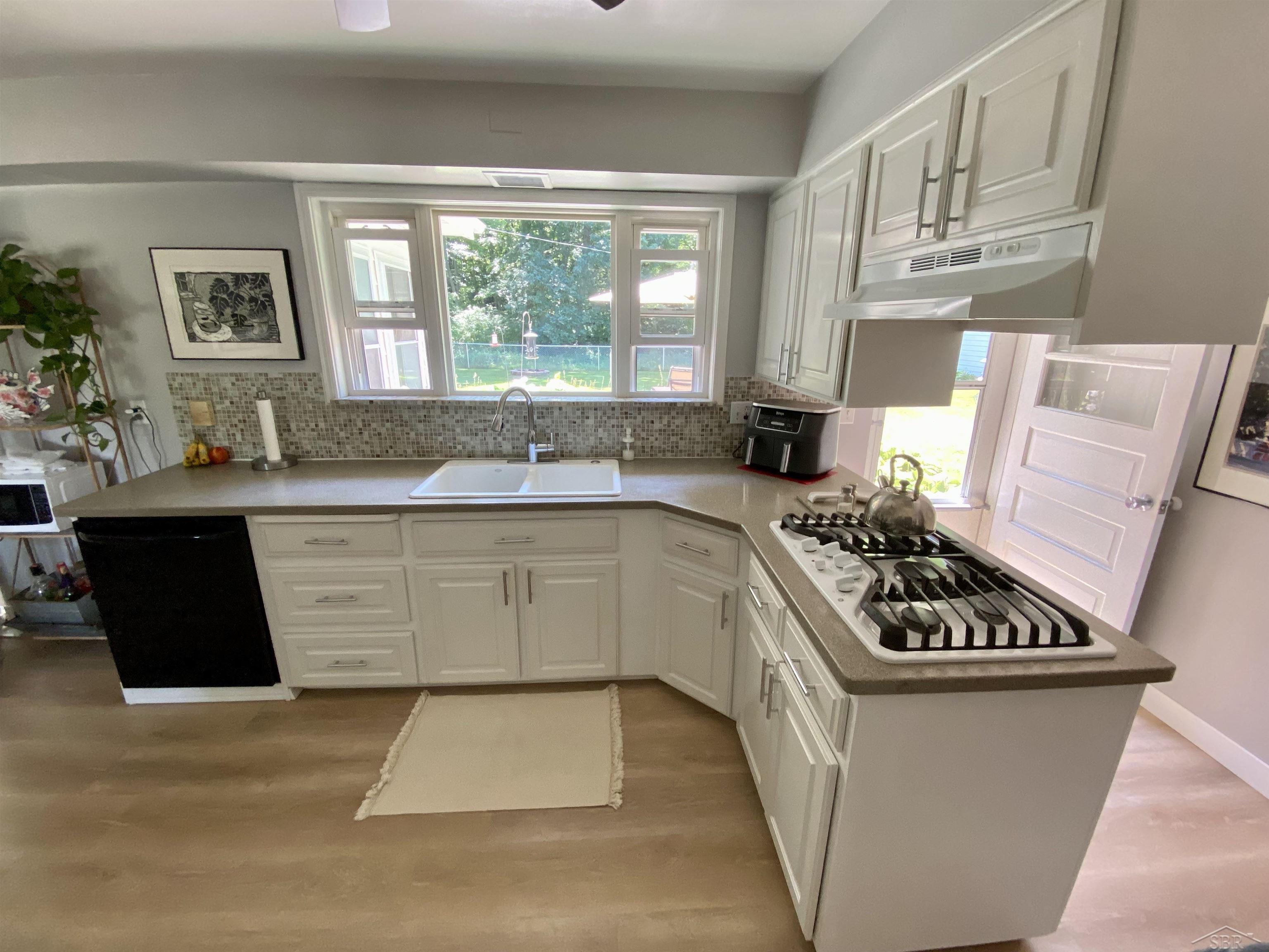 1672 East Linwood Road Linwood, MI 48634 - Photo 11 of 35 50086874-10.JPG
