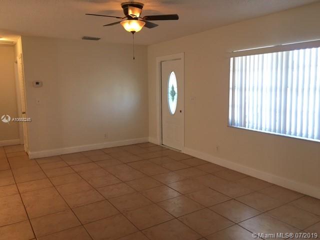 9342 Southampton Place Boca Raton, FL 33434 - Photo 2 of 62 Gallery Image 2
