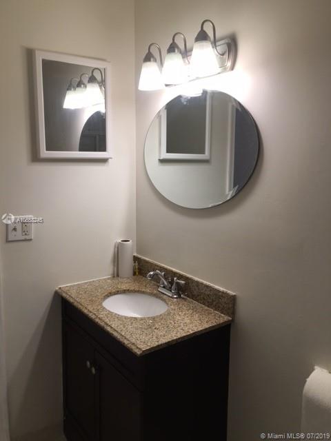 9342 Southampton Place Boca Raton, FL 33434 - Photo 11 of 62 Gallery Image 11