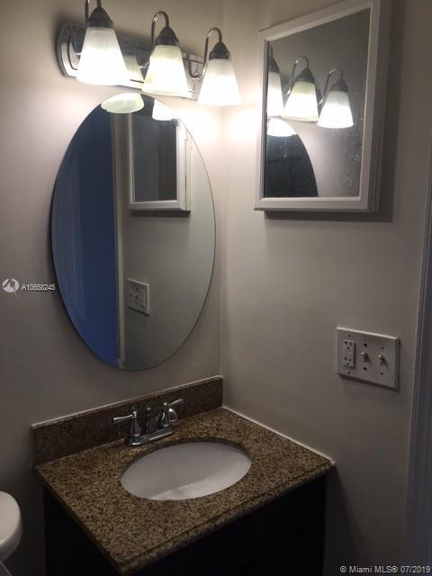 9342 Southampton Place Boca Raton, FL 33434 - Photo 17 of 62 Gallery Image 17