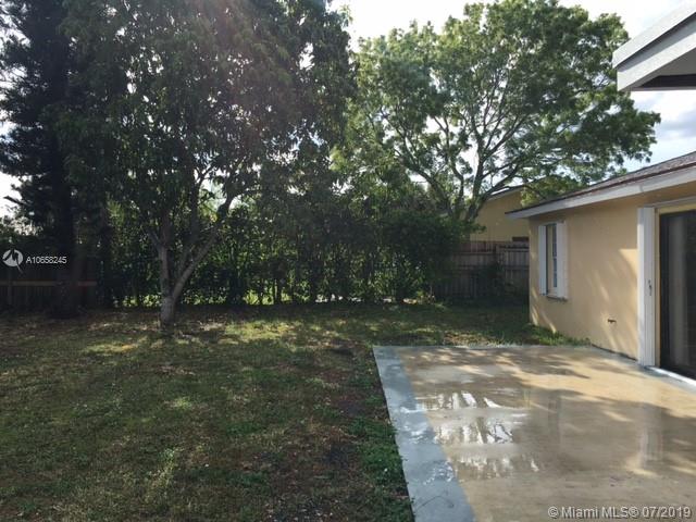 9342 Southampton Place Boca Raton, FL 33434 - Photo 35 of 62 Gallery Image 35