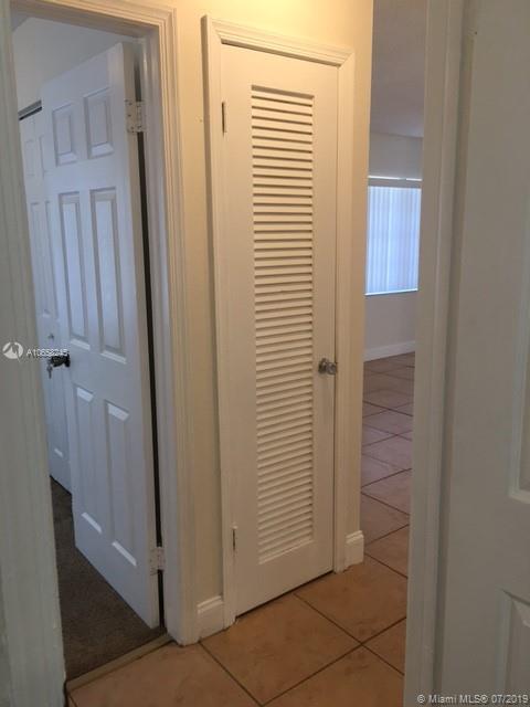 9342 Southampton Place Boca Raton, FL 33434 - Photo 9 of 62 Gallery Image 9