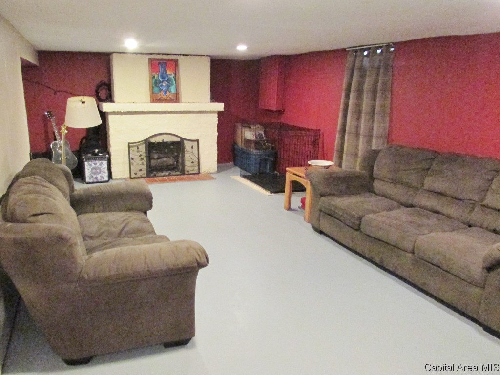 24 Celeste Court Springfield, IL 62703 - Photo 7 of 7