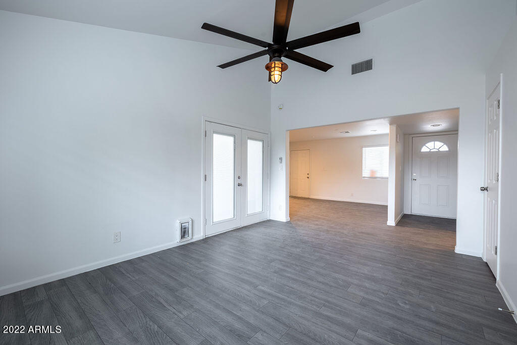 5643 West Mountain View Road Glendale, AZ 85302 - Photo 20 of 34 5643WMountainView-28