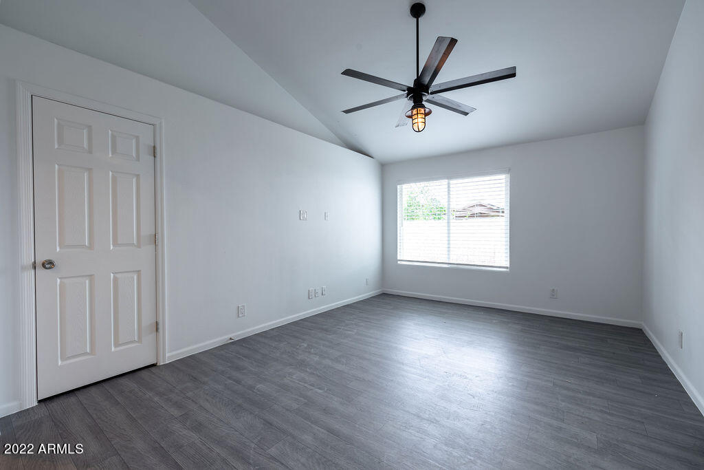 5643 West Mountain View Road Glendale, AZ 85302 - Photo 23 of 34 5643WMountainView-25