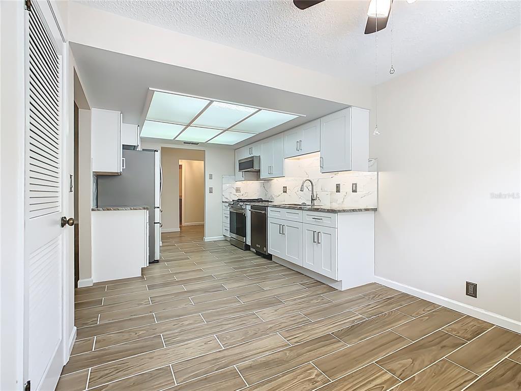 560 St Andrews Road Winter Haven, FL 33884 - Photo 9 of 54