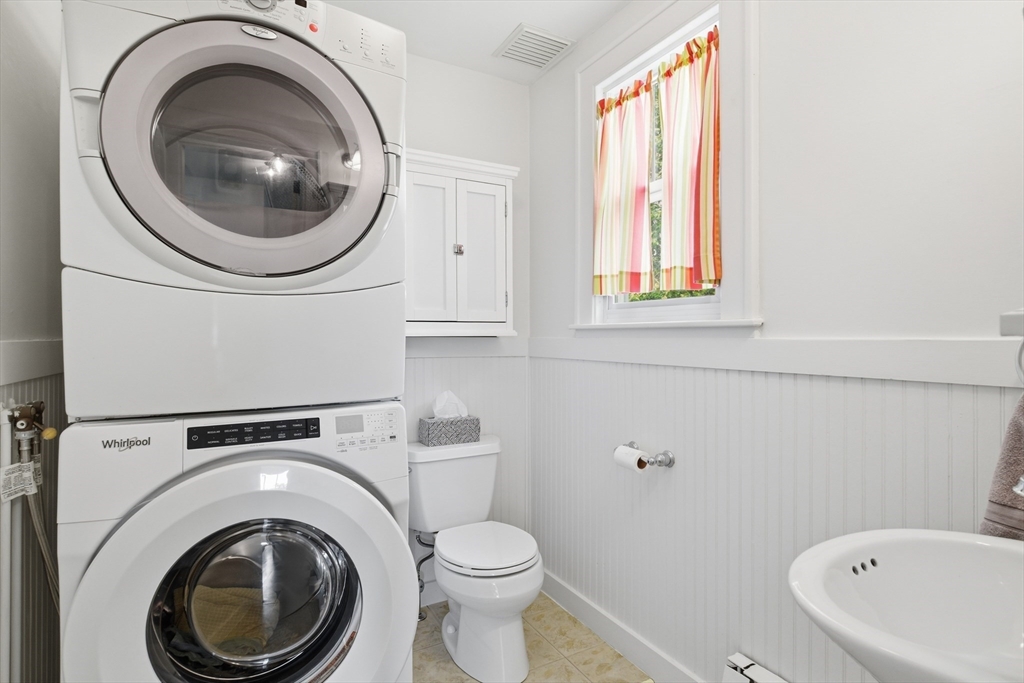 15 Ripley Street Wilbraham, MA 01095 - Photo 10 of 41
