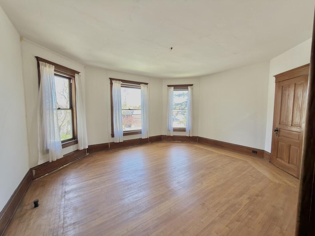 339 2nd Street Manistee, MI 49660 - Photo 37 of 45