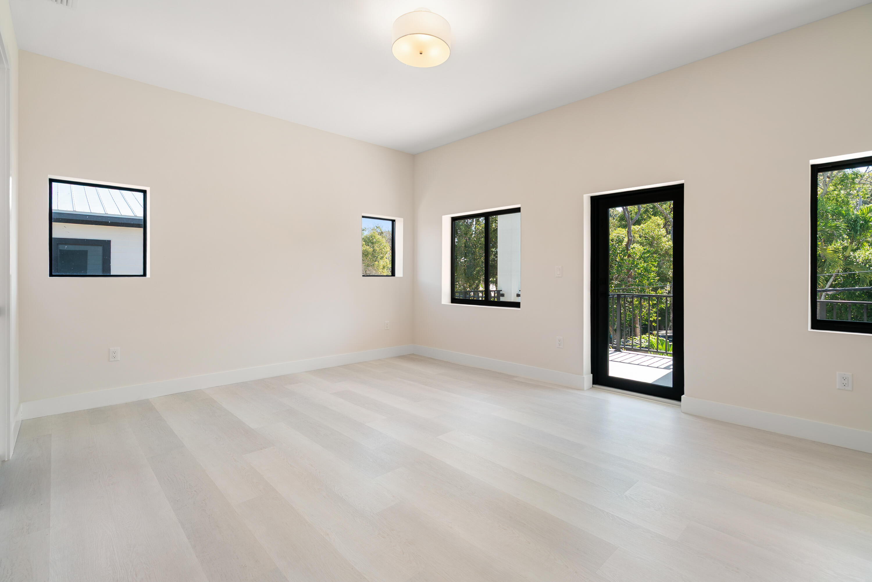 19 Coral Way Key Largo, FL 33037 - Photo 11 of 20 DSC02052