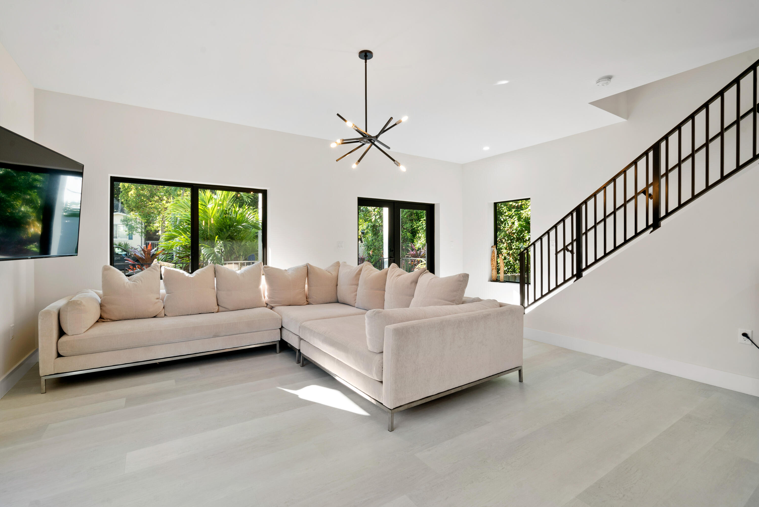 19 Coral Way Key Largo, FL 33037 - Photo 4 of 20 DSC09986