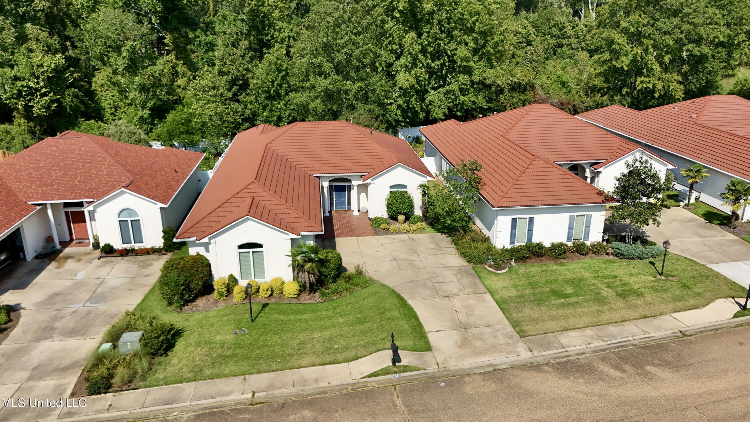 114 Afton Way Clinton, MS 39056 - Photo 3 of 41 dji_fly_20250818_102316_0228_17555305323