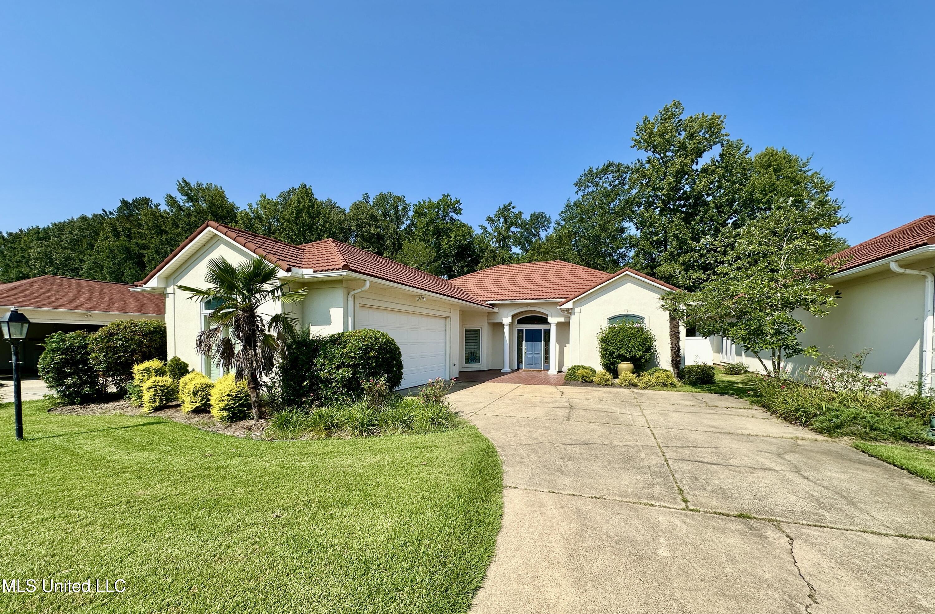 114 Afton Way Clinton, MS 39056 - Photo 4 of 41 IMG_8614