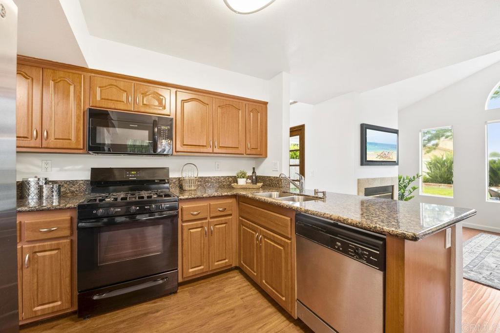 1736 Corte Ventana Oceanside, CA 92056 - Photo 13 of 32