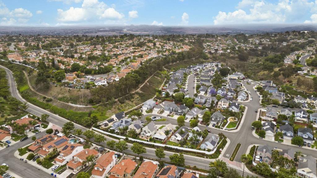 1736 Corte Ventana Oceanside, CA 92056 - Photo 28 of 32