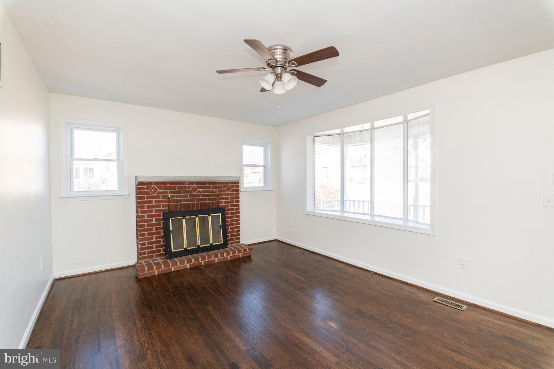 1527 Rosewick Avenue Rosedale, MD 21237 - Photo 4 of 23 Gallery Image 4