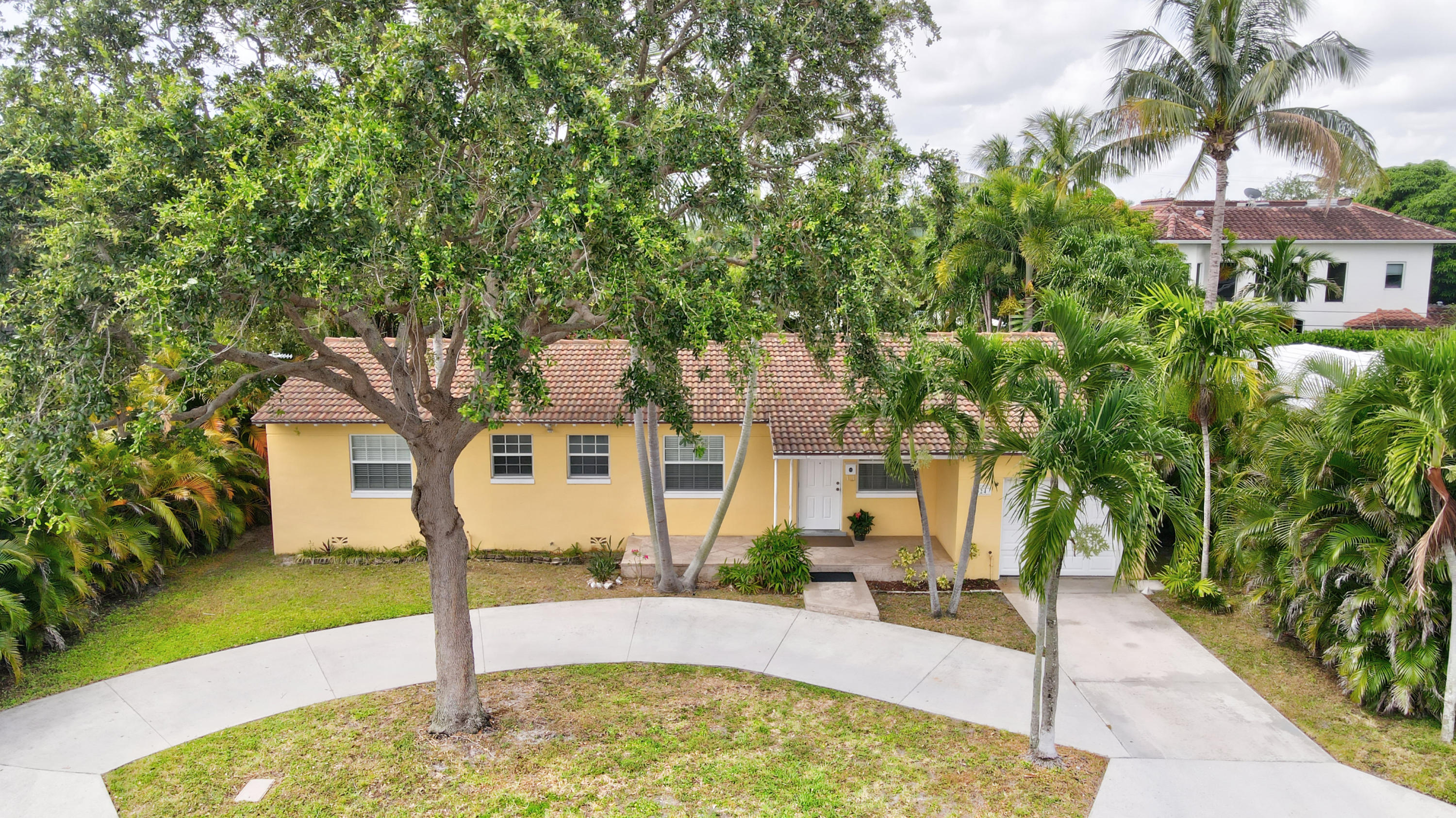 324 Edmor Road West Palm Beach, FL 33405 - Photo 1 of 26 Front Ariel