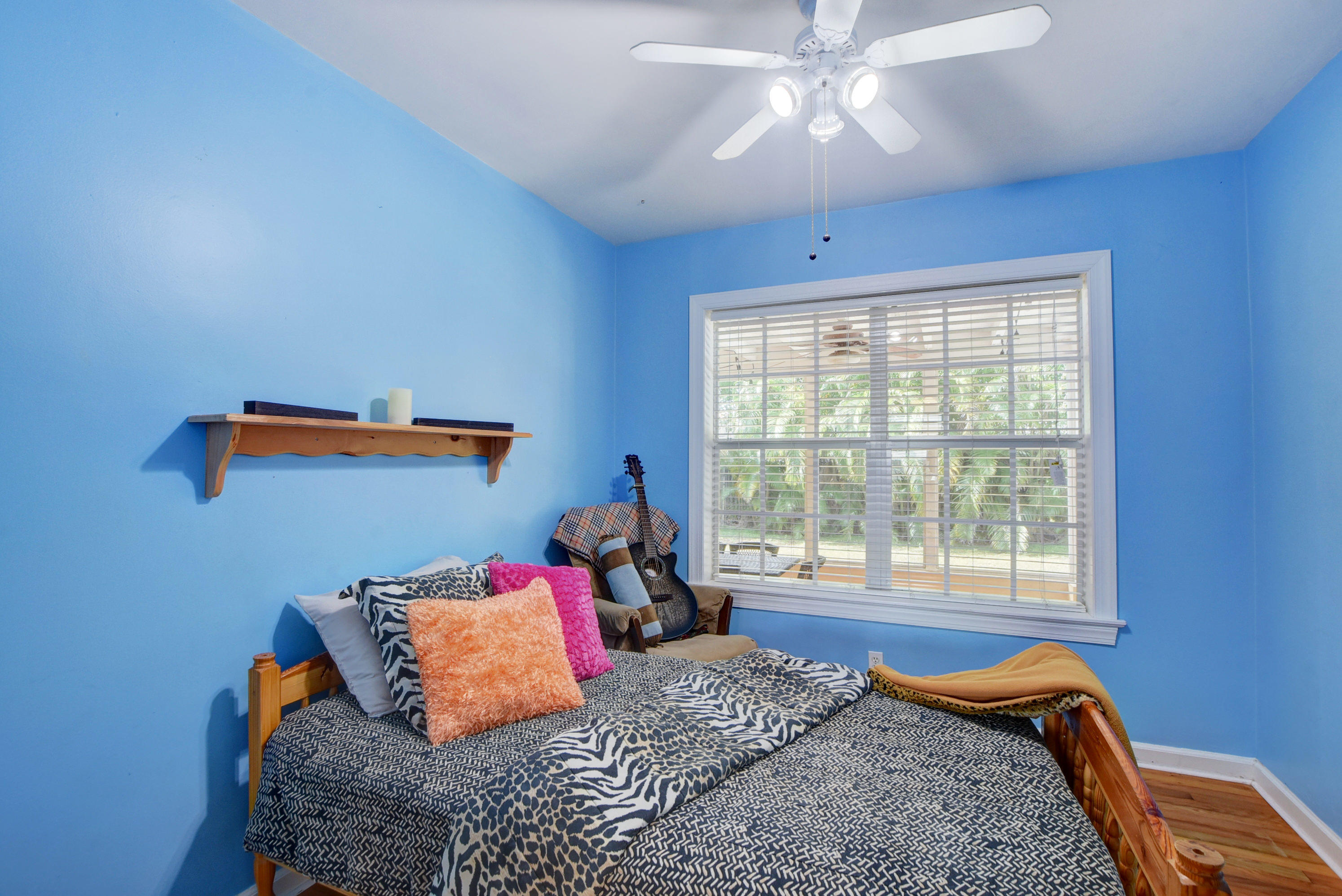 324 Edmor Road West Palm Beach, FL 33405 - Photo 14 of 26 Bedroom 3